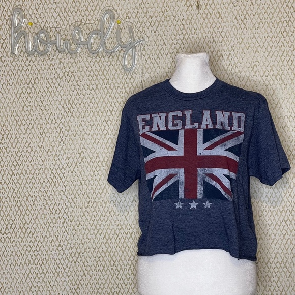 Fifth Sun Tops - EUC Fifth Sun Blue Cotton Blend England Flag Short Sleeve Cropped T Shirt Size S